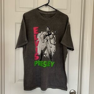 Elvis Presley men’s gray acid wash short sleeve tee shirt